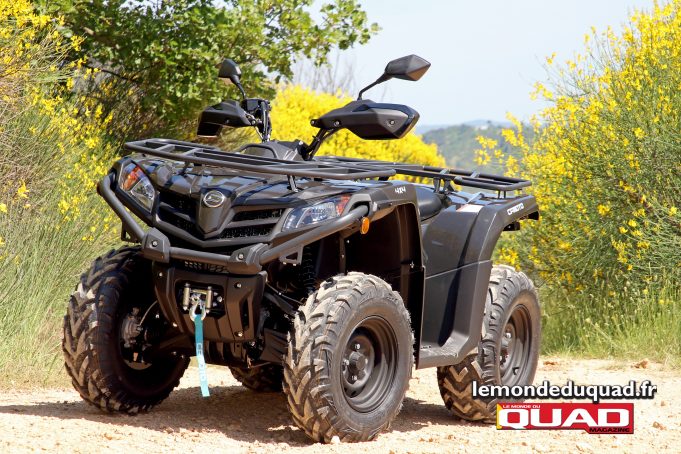 Un coffre offert pour le CFMOTO CFORCE 450 L7e EPS !